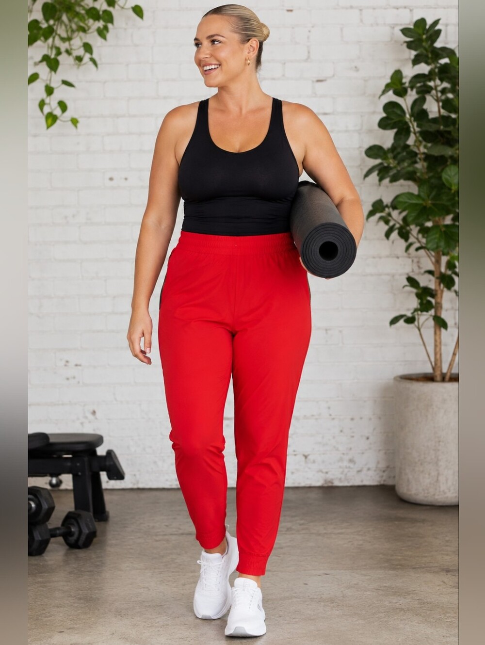 Zyia Active NEW Plus Size XXXL (16/18): Everywhere Red Zipper Joggers